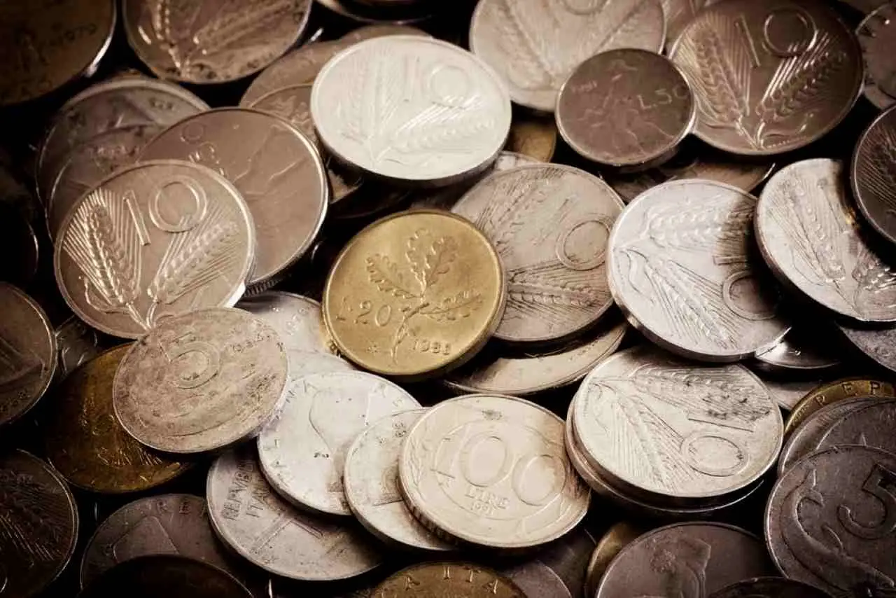 Il trucco poco conosciuto per trovare monete dimenticate quasi ovunque
