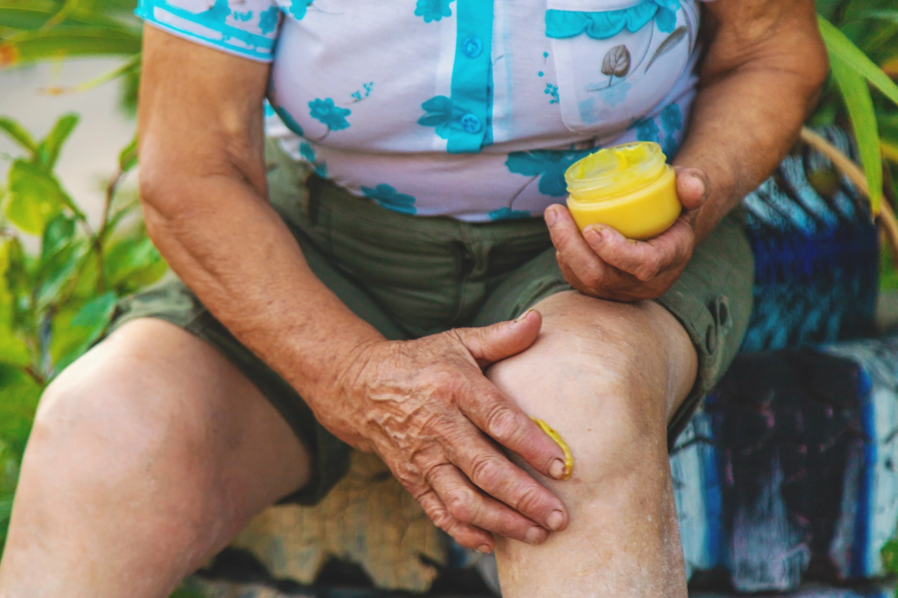 I rimedi della nonna che funzionano davvero: ecco i 5 più utili e sorprendenti